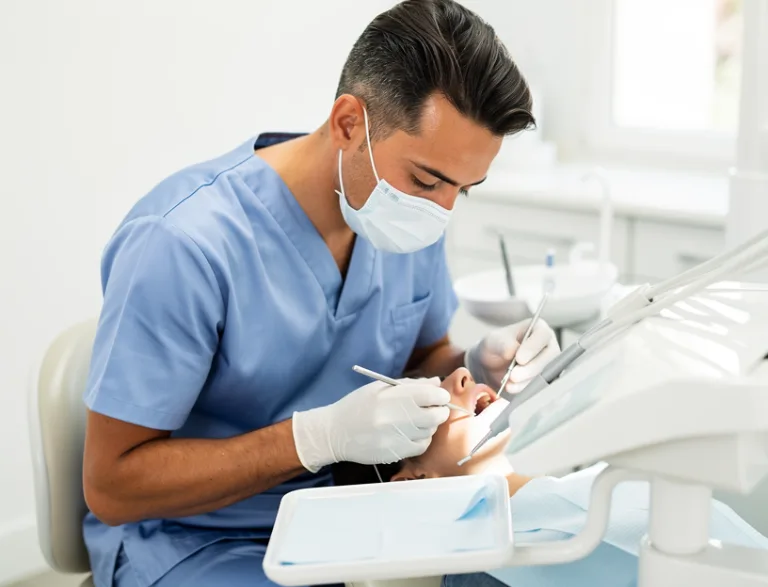 Dentista servizio a Sassuolo
